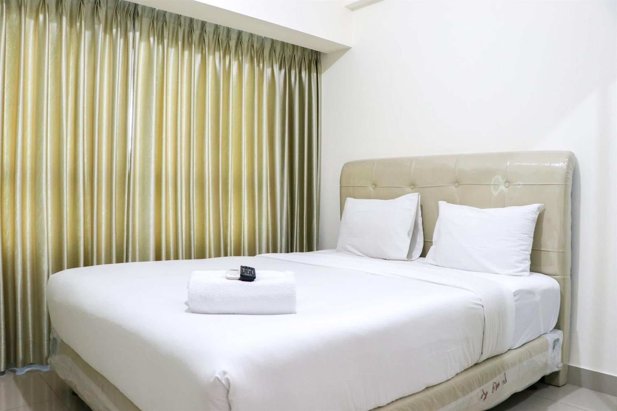 Apartemen Full Furnished With Simply Look At Springlake Summarecon By Travelio