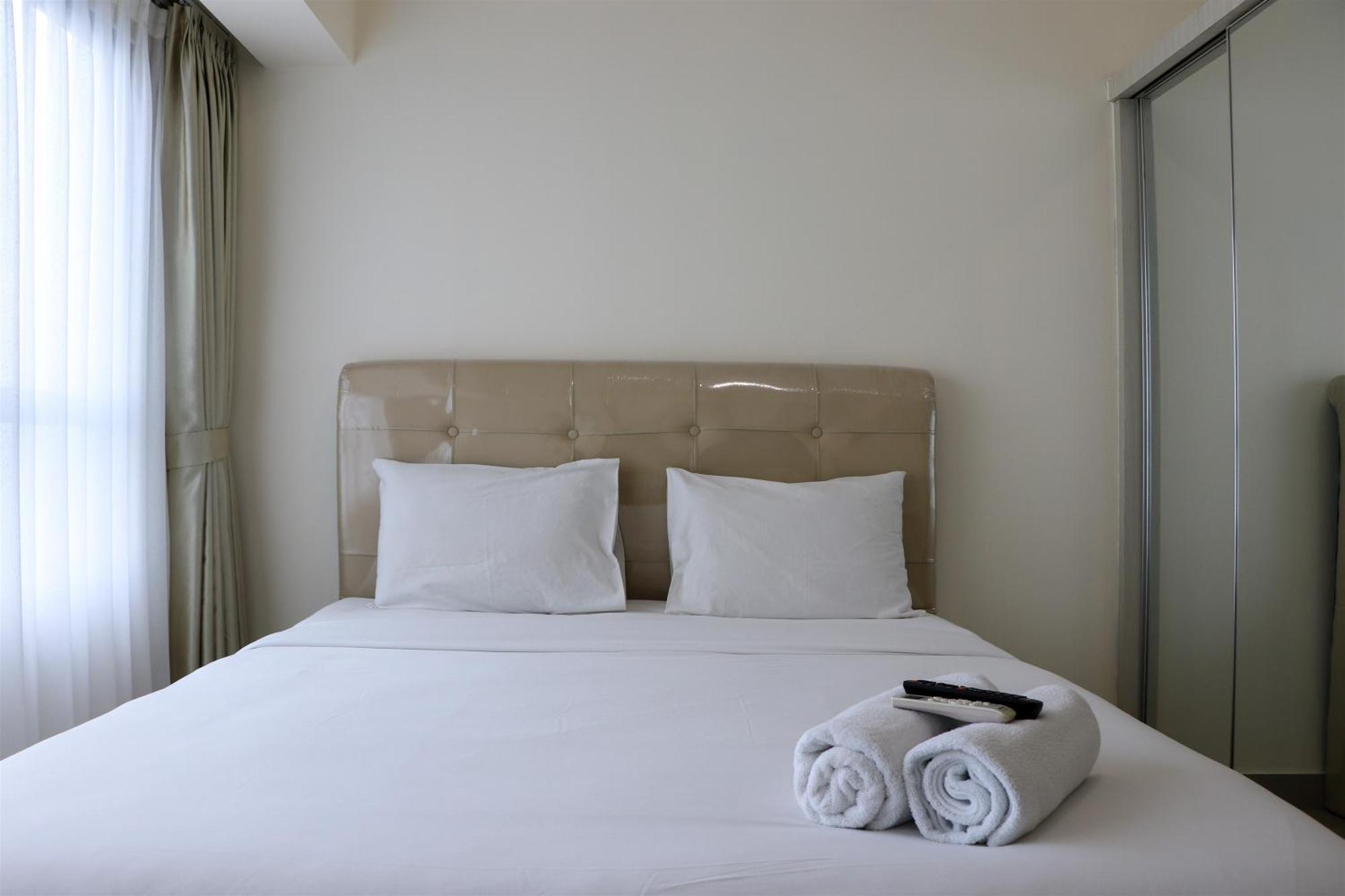 Full Furnished With Simply Look At Springlake Summarecon By Travelio * Bekasi